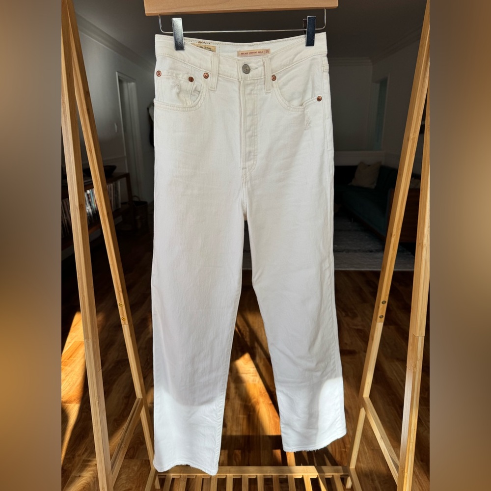 Levi’s Ribcage Ankle Straight Jean